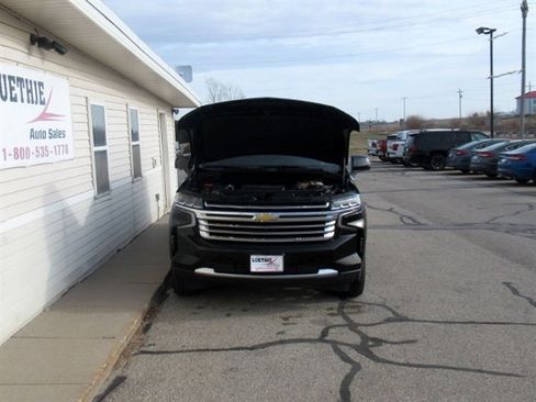 Used 2021 Chevrolet Suburban High Country image 6