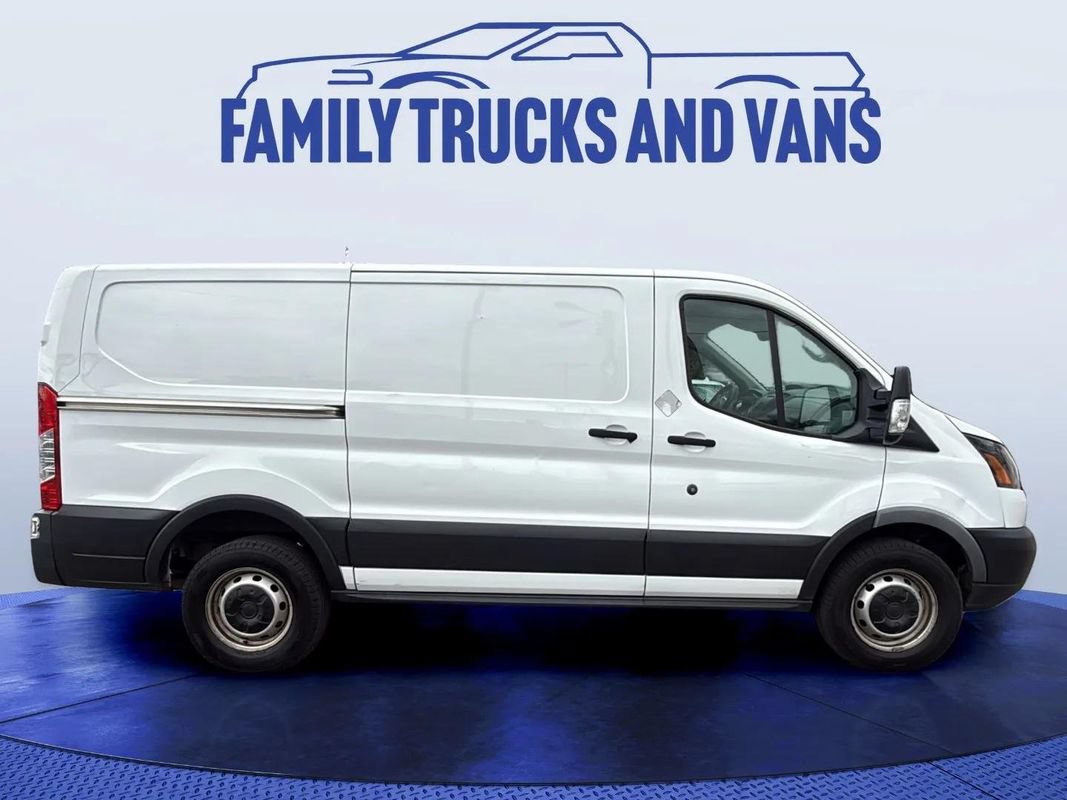 Used 2019 Ford Transit 250 130 Low Roof w/ Interior Upgrade Package RWD image 6