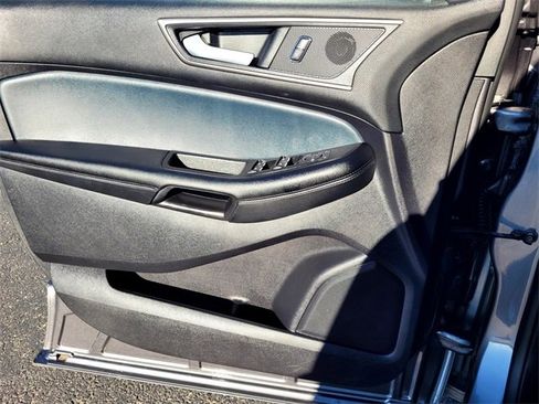 Certified 2022 Ford Edge SEL w/ Sport Appearance Package image 14