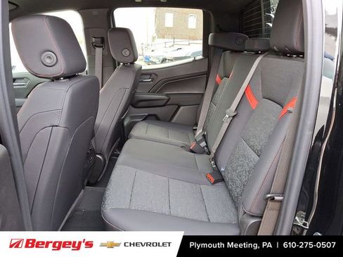 New 2025 Chevrolet Colorado Z71 w/ Midnight Edition image 5