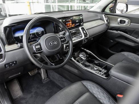 Used 2021 Kia Sorento SX Prestige image 4
