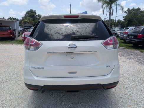 Used 2016 Nissan Rogue SV w/ SV Premium Package FWD image 6