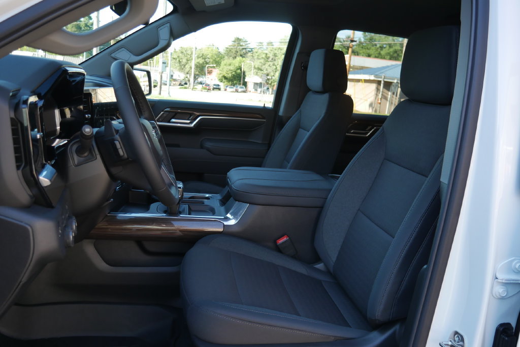 New 2026 Chevrolet Silverado 1500 RST w/ Redline Edition AWD/4WD image 24