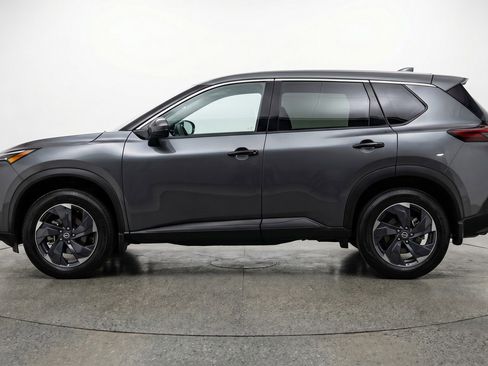 Used 2025 Nissan Rogue SV FWD image 5