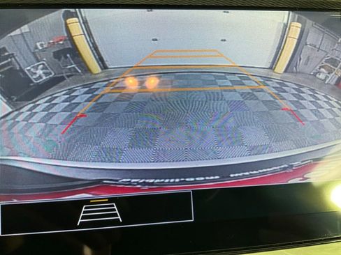 Used 2021 Buick Encore GX Select image 15