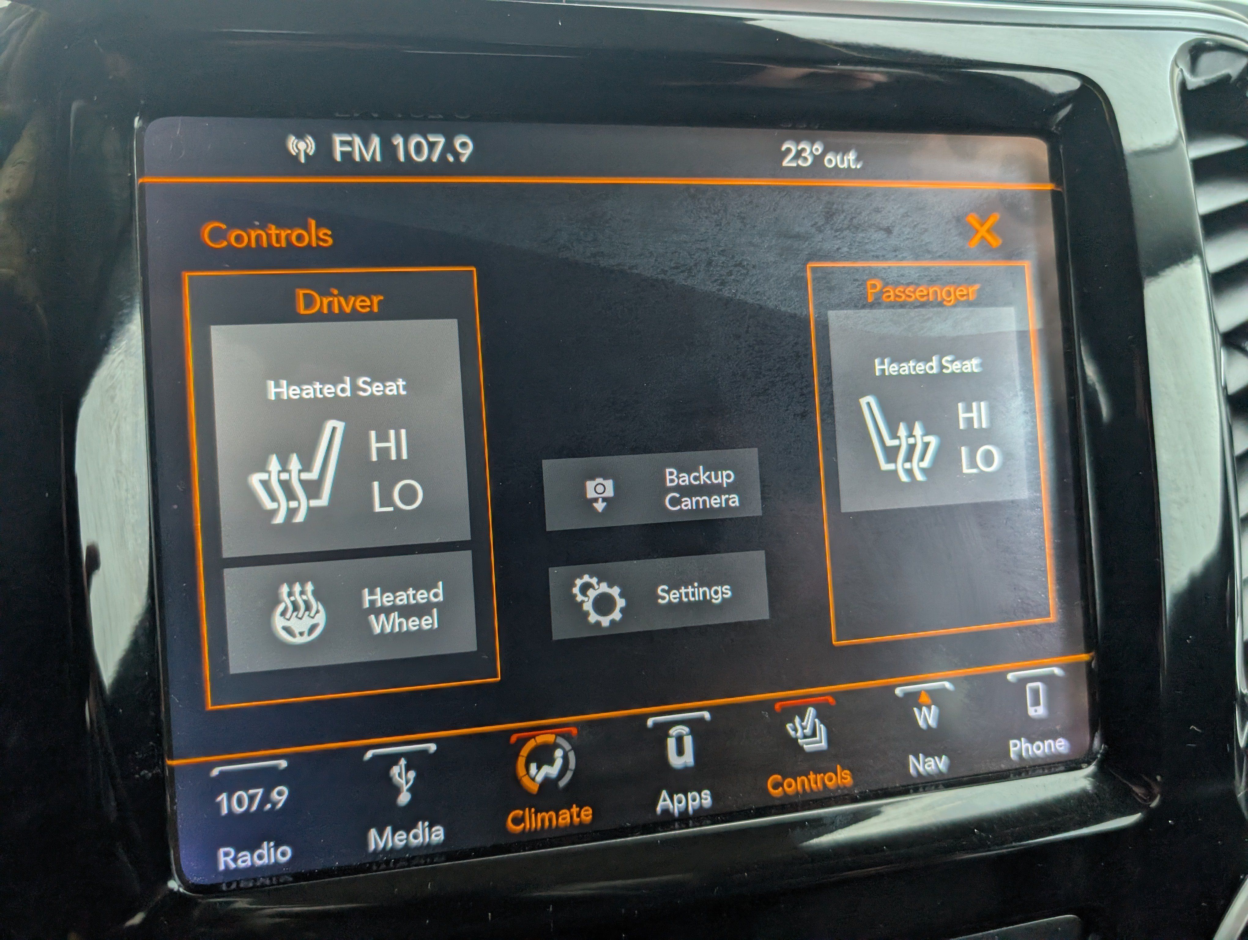 Used 2019 Jeep Cherokee Limited AWD/4WD image 22