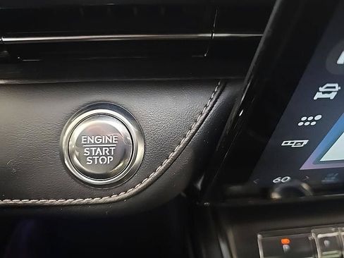Used 2024 Lincoln Nautilus Reserve w/ Equipment Group 202A AWD/4WD image 25