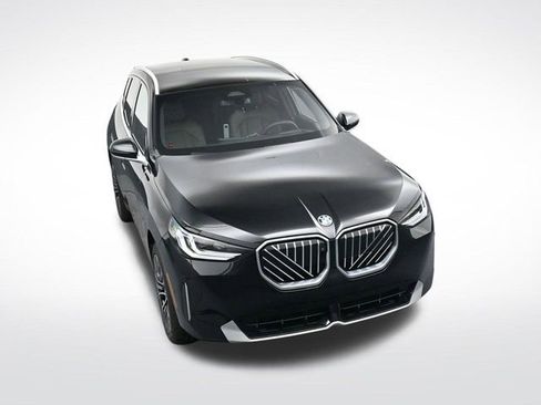 Used 2025 BMW X3 xDrive30i w/ Premium Package image 27