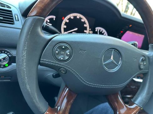 Used 2010 Mercedes-Benz CL 550 4MATIC w/ Sport Pkg image 26