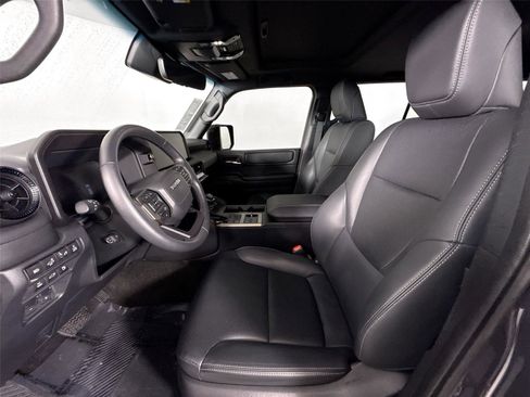 Certified 2024 Toyota Land Cruiser image 3