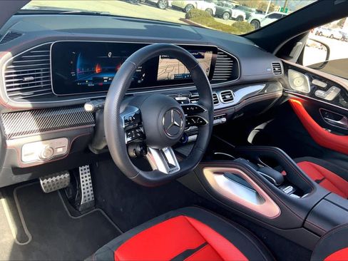 Used 2025 Mercedes-Benz GLE 53 AMG 4MATIC image 17