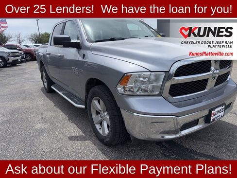 Used 2019 RAM 1500 Classic SLT w/ Luxury Group AWD/4WD image 2