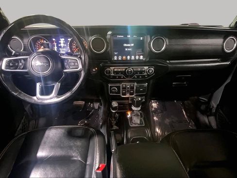 Used 2020 Jeep Gladiator Overland AWD/4WD image 16