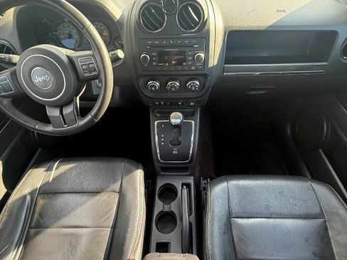 Used 2016 Jeep Patriot High Altitude FWD image 16