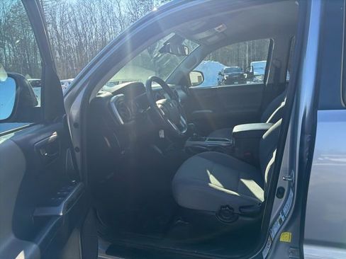 Used 2018 Toyota Tacoma SR5 image 10