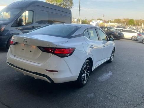 Used 2023 Nissan Sentra SV image 2