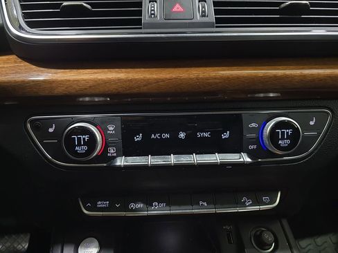 Used 2023 Audi Q5 2.0T Premium Plus w/ Premium Plus Package image 22