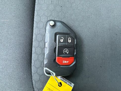 Used 2018 Jeep Wrangler Unlimited Rubicon AWD/4WD image 23