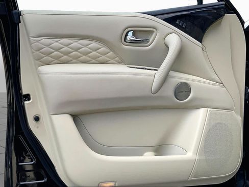 Used 2020 INFINITI QX80 Luxe w/ Sensory Package AWD/4WD image 22