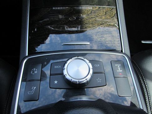 Used 2014 Mercedes-Benz E 550 Cabriolet image 29