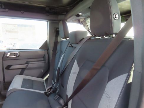 New 2025 Ford Bronco 4-Door w/ Sasquatch Package image 17