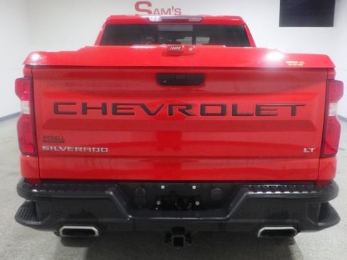 Used 2019 Chevrolet Silverado 1500 LT Trail Boss AWD/4WD image 3