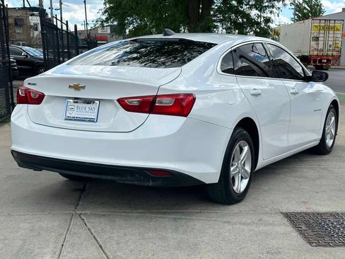 Used 2021 Chevrolet Malibu LS FWD image 5