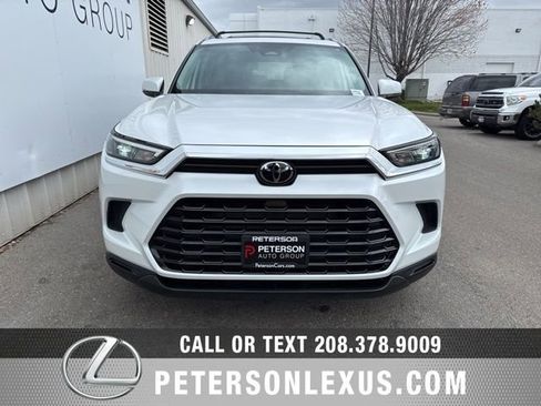 Used 2024 Toyota Grand Highlander XLE image 9