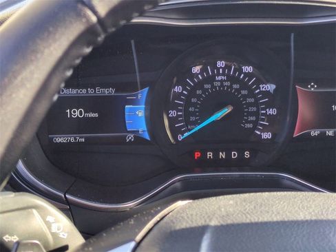 Used 2017 Ford Fusion SE w/ Equipment Group 201A image 12