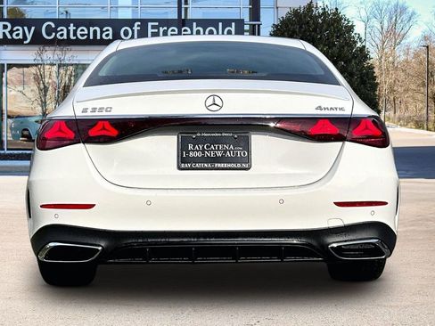 New 2026 Mercedes-Benz E 350 4MATIC Sedan image 4