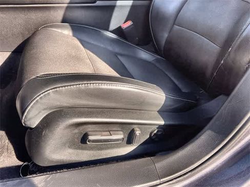 Certified 2018 Honda Accord Sport image 31