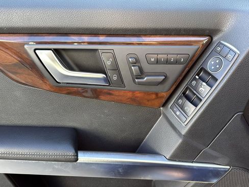 Used 2014 Mercedes-Benz GLK 350 2WD image 12
