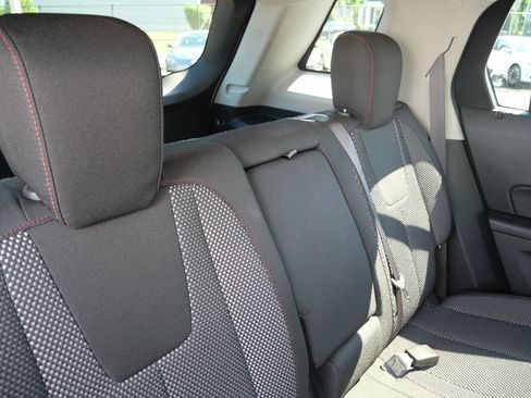 Used 2017 GMC Terrain SLE FWD image 31