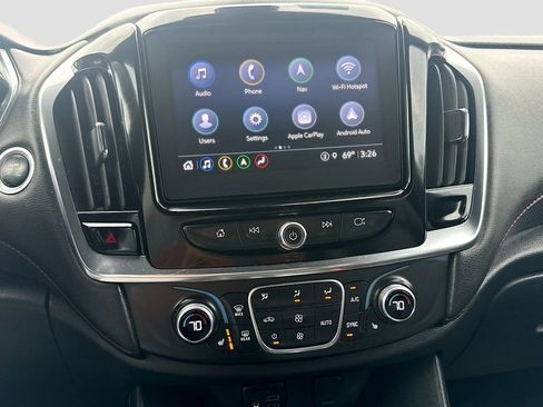 Used 2023 Chevrolet Traverse RS image 21