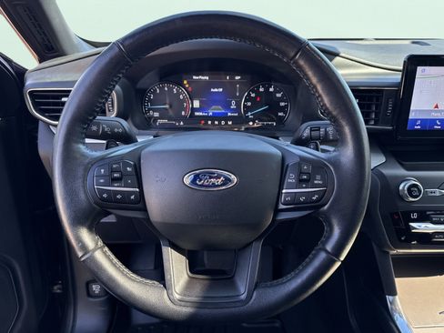 Used 2020 Ford Explorer XLT w/ Equipment Group 202A image 65