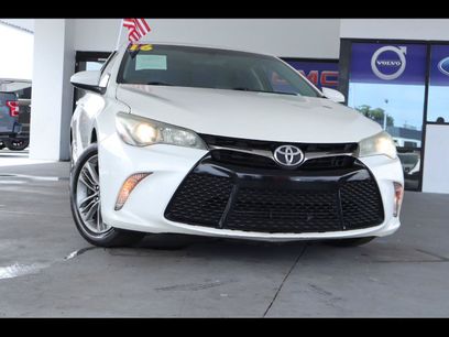 Used 2016 Toyota Camry SE