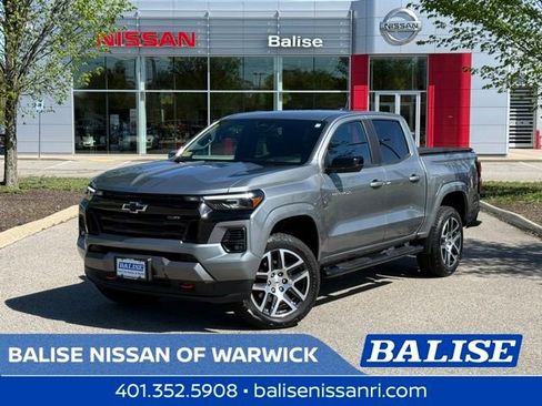 Used 2024 Chevrolet Colorado Z71 w/ Z71 Convenience Package 2 AWD/4WD image 1