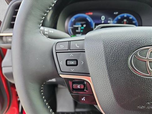 Used 2026 Toyota Crown Limited image 13