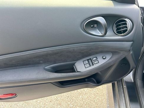 New 2025 Nissan Z Performance w/ Floor Mat Package RWD image 16