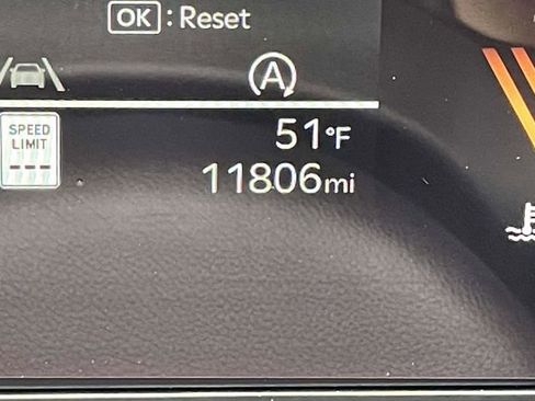 Used 2025 Kia Sorento S image 23