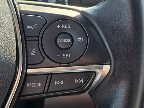 Used 2019 Toyota Camry XSE FWD image 30