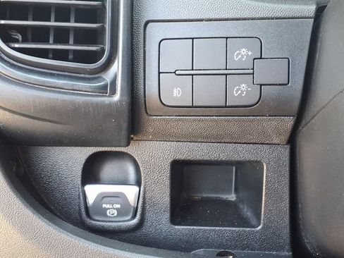 Used 2024 RAM ProMaster 2500 w/ Convenience Group FWD image 13