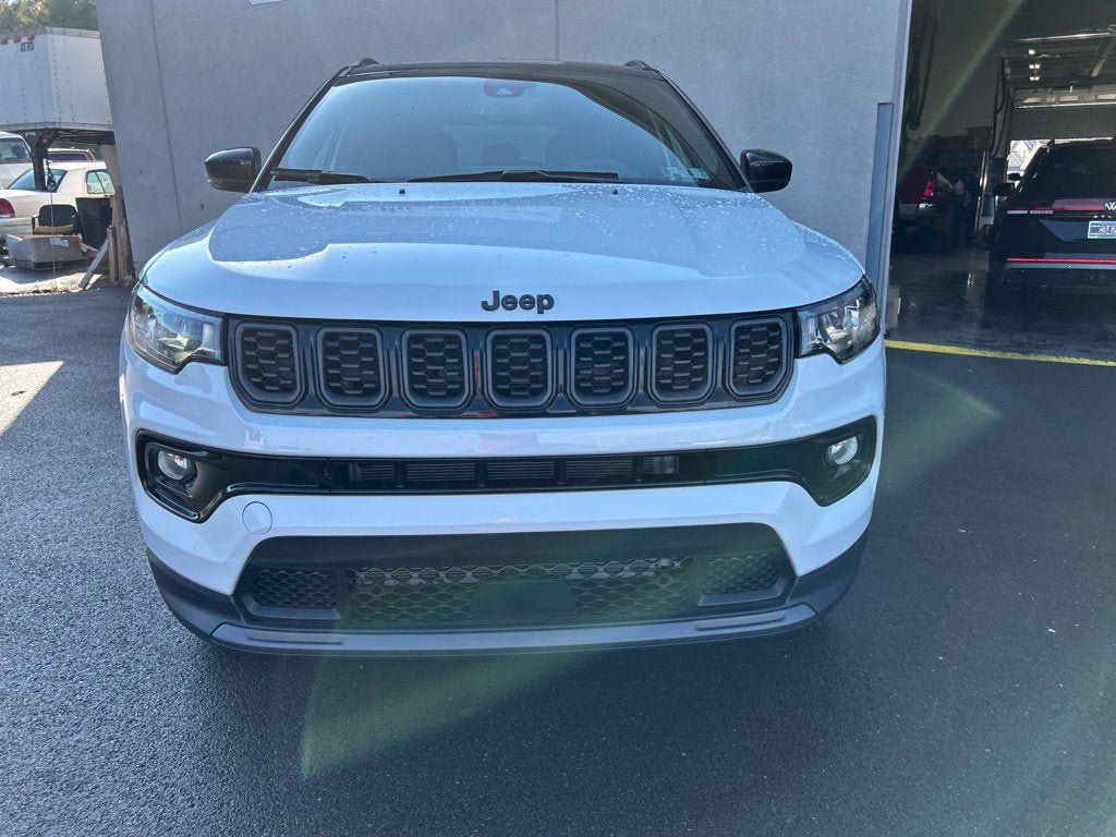 Used 2026 Jeep Compass Limited AWD/4WD image 10