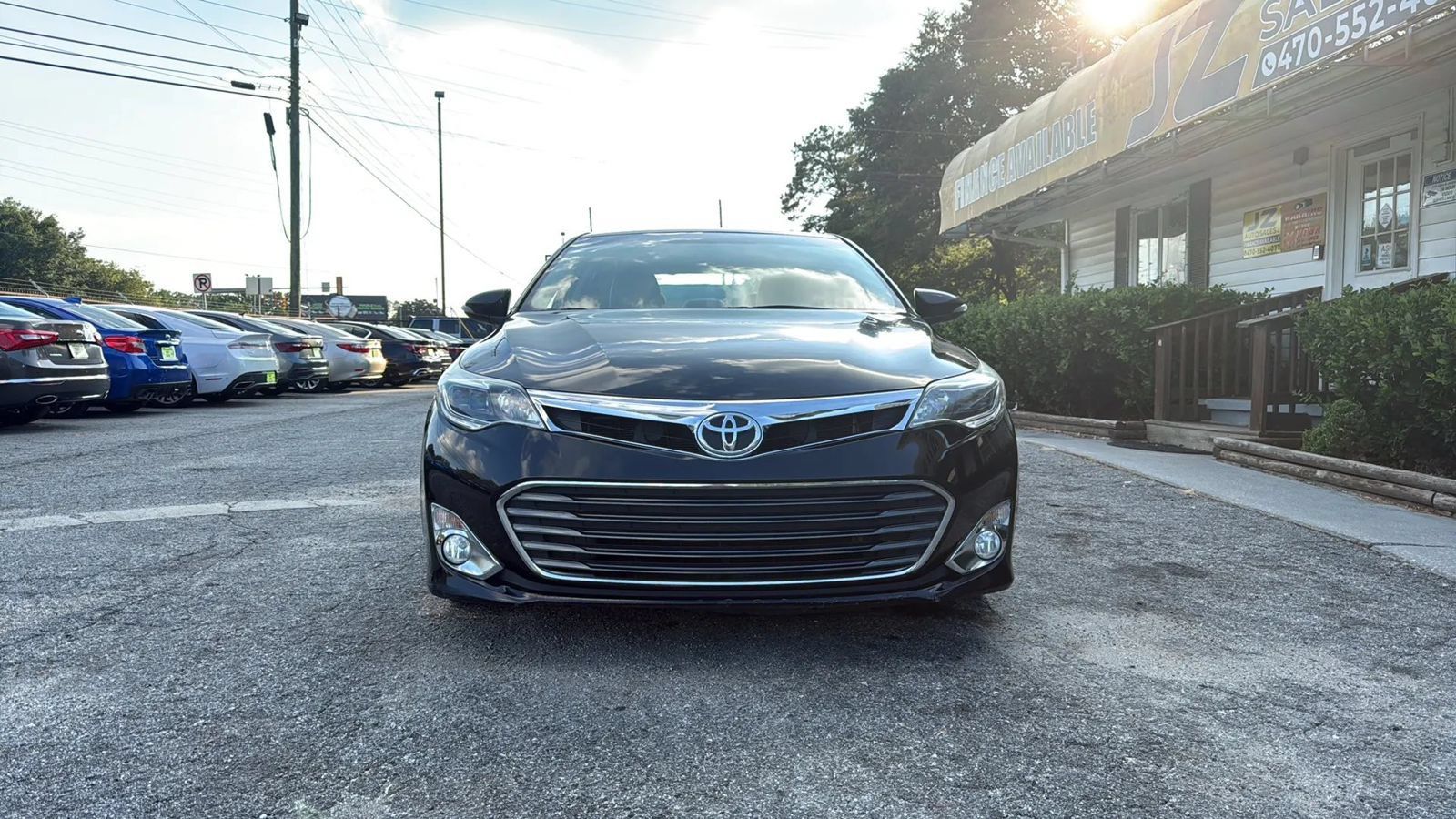 Used 2014 Toyota Avalon XLE Touring FWD image 2