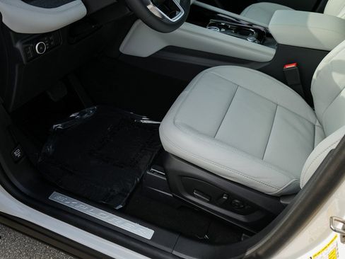 New 2026 Ford Explorer Platinum w/ LUX Leather Package image 30