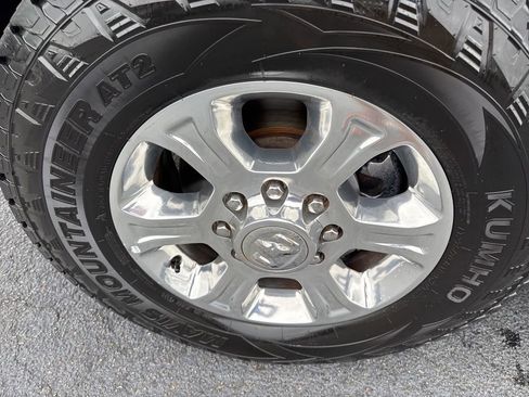 Used 2024 RAM 2500 Big Horn image 10