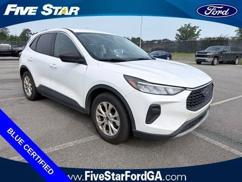 Used 2023 Ford Escape Active w/ Tech Pack #1 FWD image 1