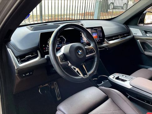Used 2023 BMW X1 xDrive28i w/ Premium Package image 17