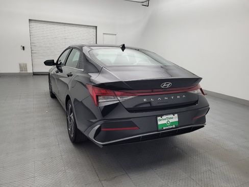Used 2025 Hyundai Elantra SEL FWD image 6