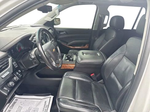 Used 2019 Chevrolet Tahoe Premier AWD/4WD image 12